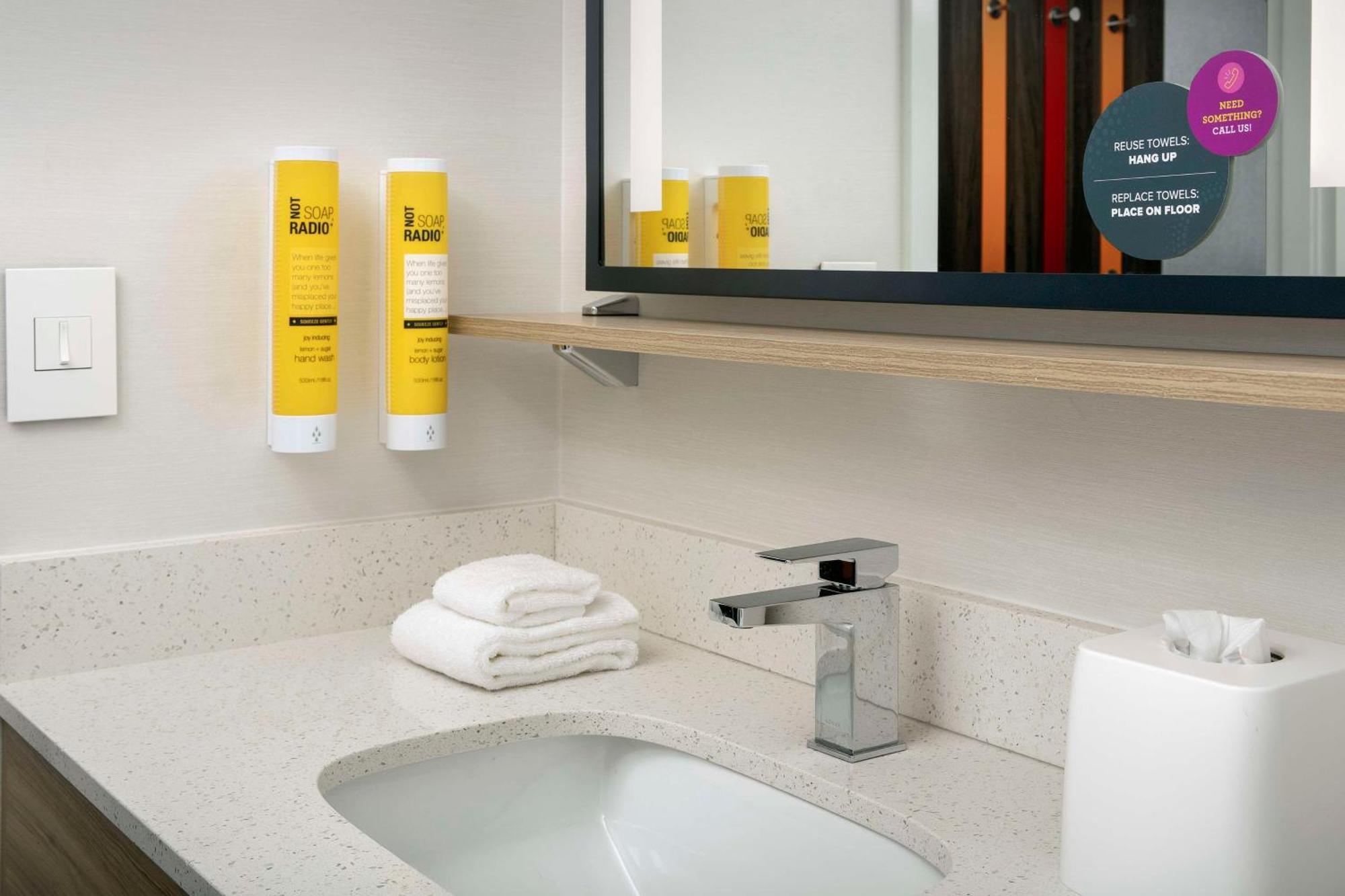 Tru By Hilton Tallahassee Central Ngoại thất bức ảnh